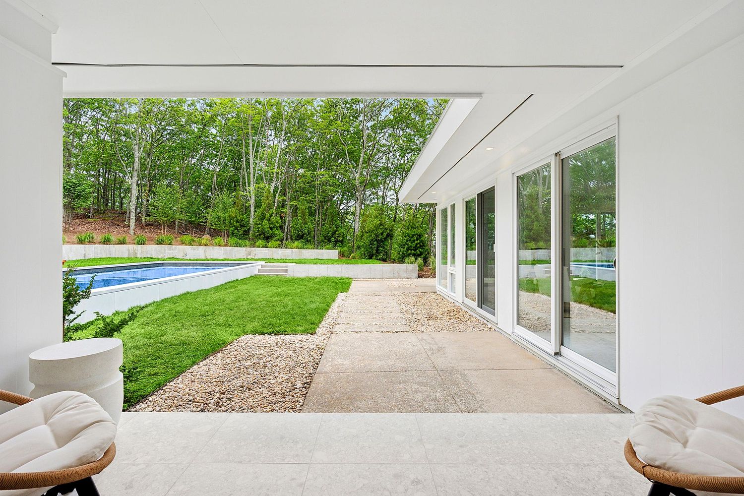 Whitecrest: Mid-Century Modern, Gut-Renovated and Gorgeous