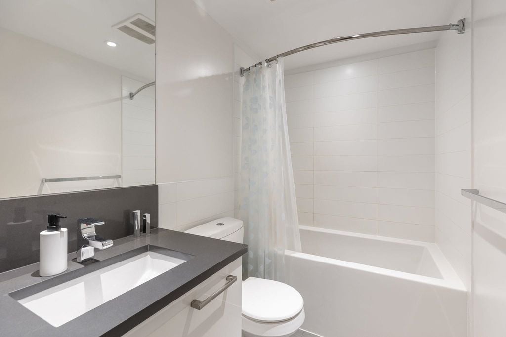 955 E Hastings St, #905