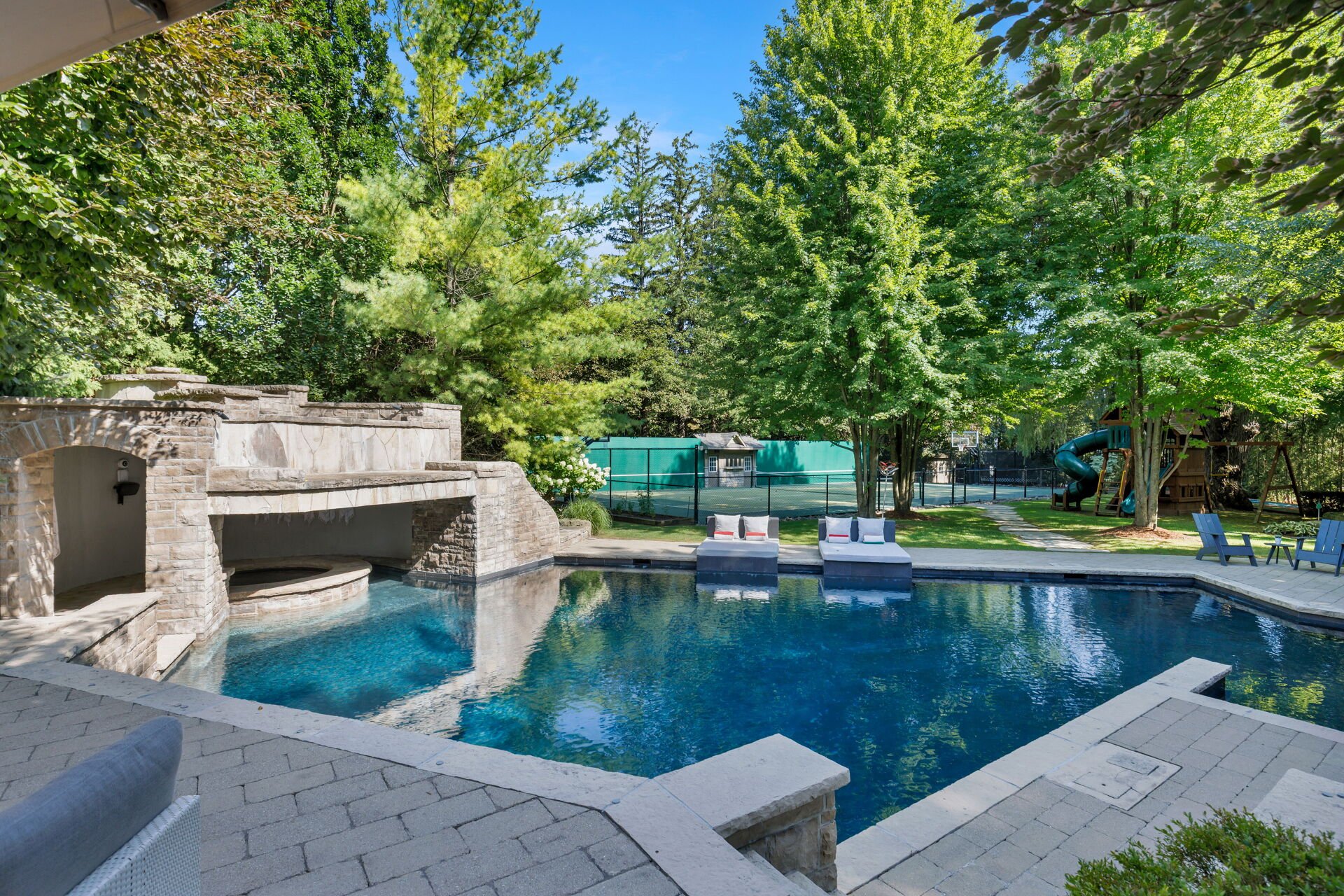 Bayview Ridge Estate