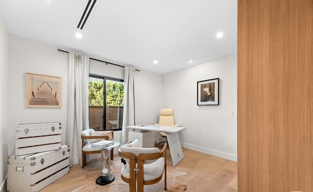 Zenith Estate, S La Jolla Ave, 90048