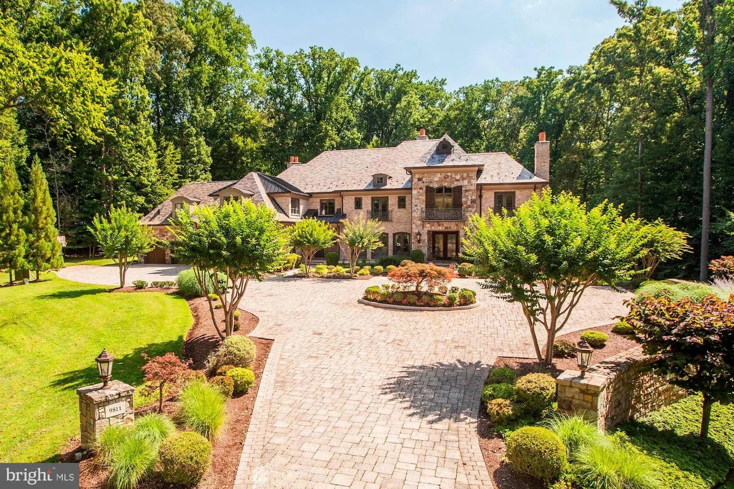 9811 Avenel Farm Dr