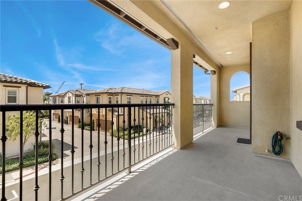 10071 Solana Dr