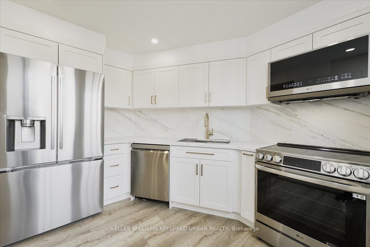 FAMILY LIVING PENTHOUSE