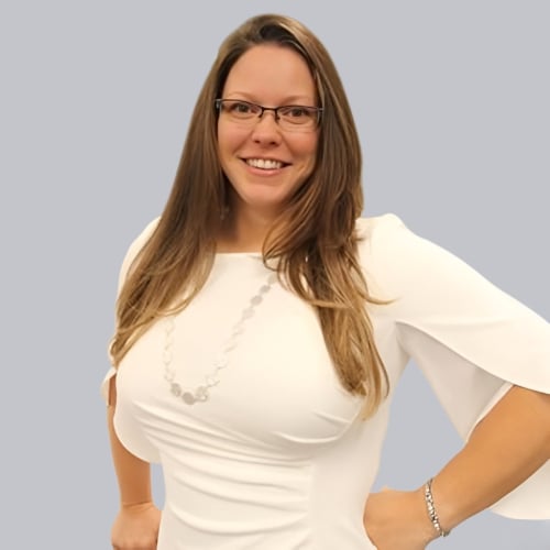 Crystal Ugge Frisco, TX Real Estate Agent Headshot