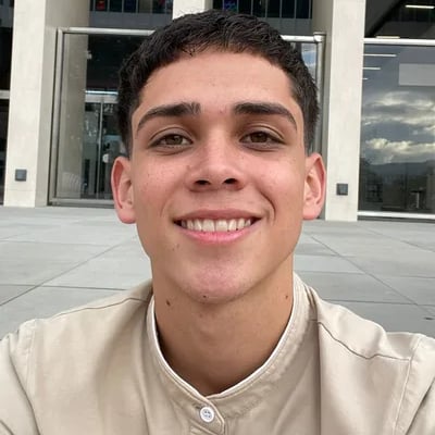 Leonardo Santamaría photo