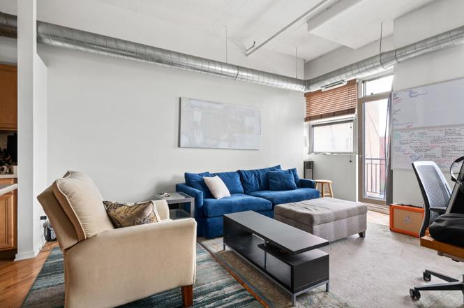 500 S Clinton St #423