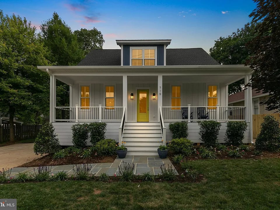 719 Maple Ave