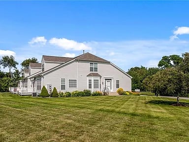 207 Rolling Hill Rd