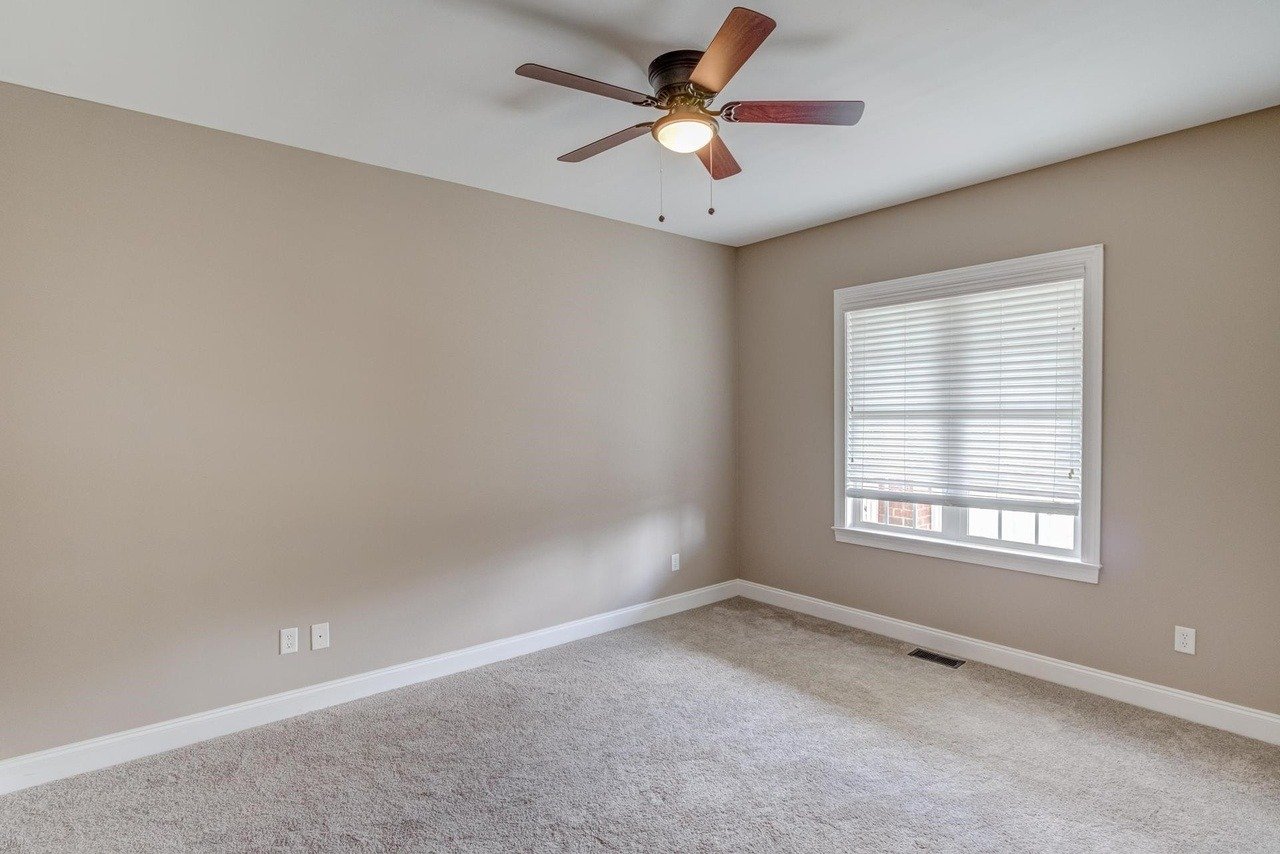 223 Kintyre Dr