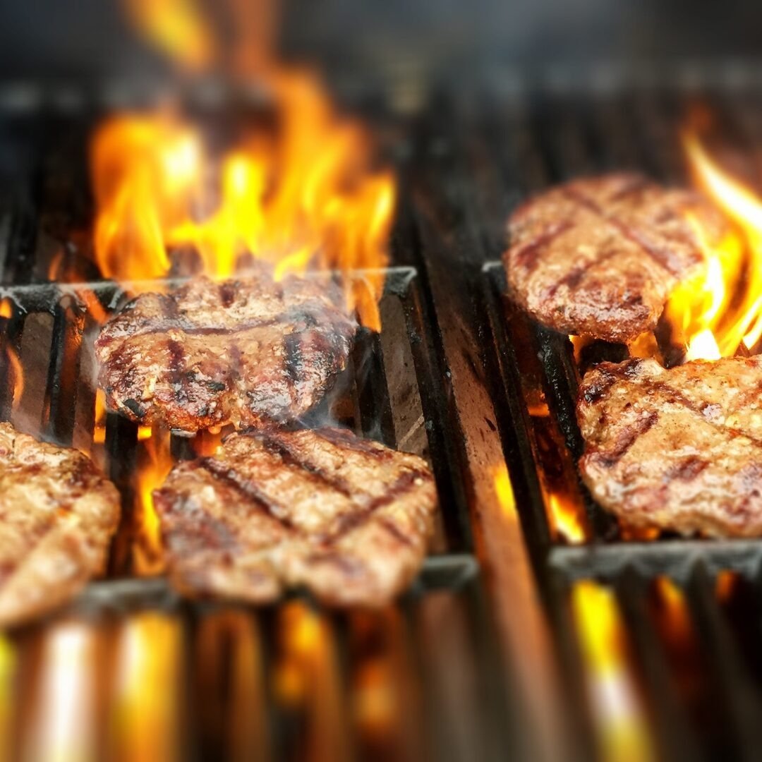 Outdoor Lounge & Grilling Area