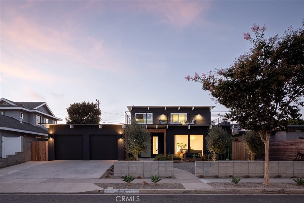 1737 Harbor Way
