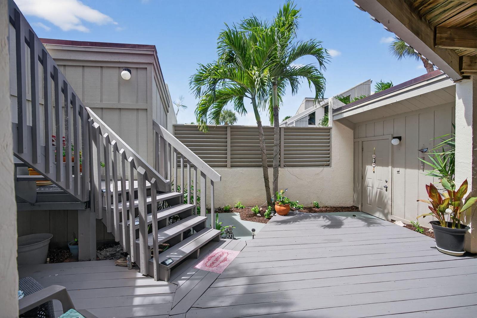 1605 S US Highway 1 Apt 8E