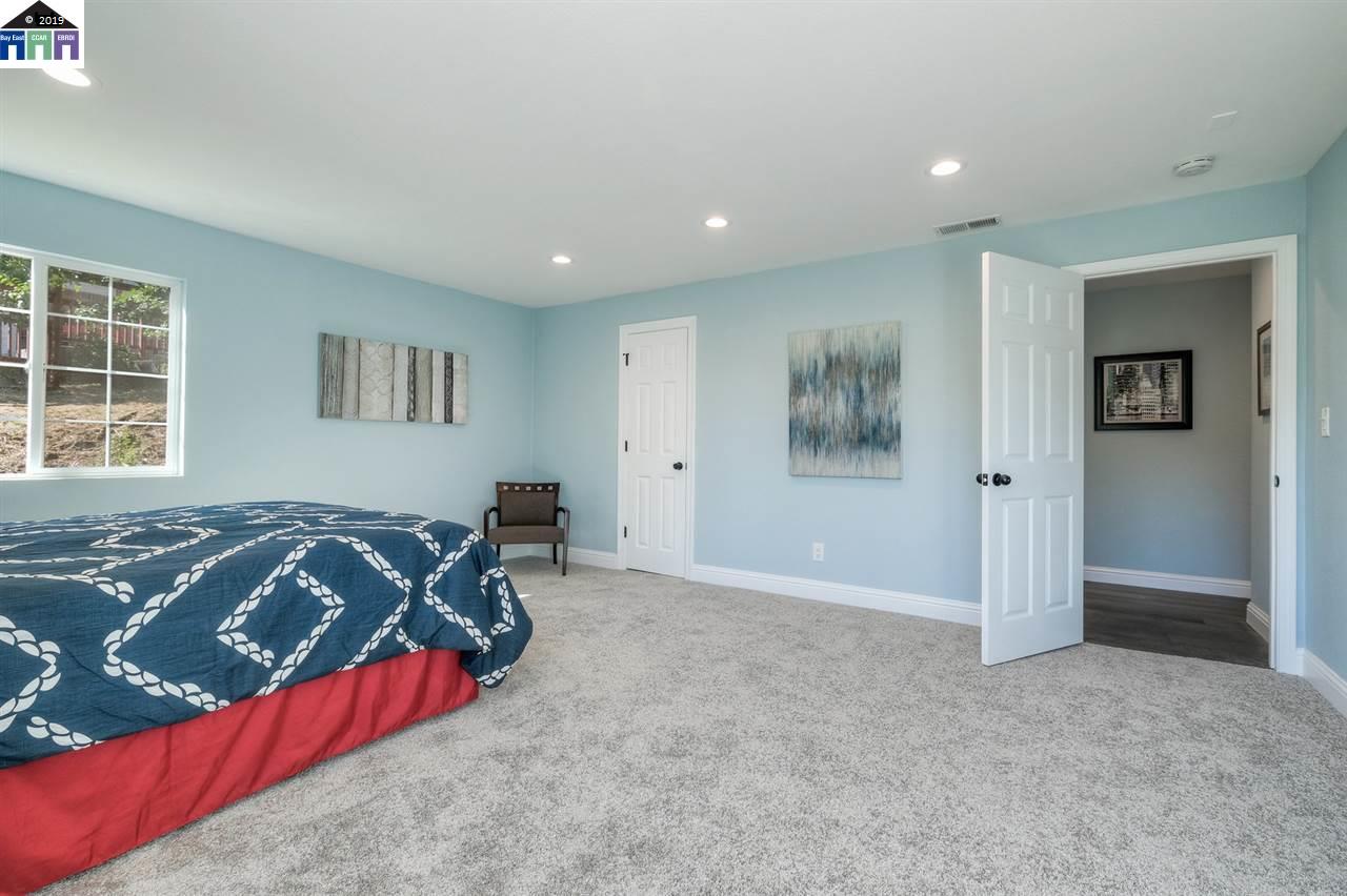 154 Renfrew Ct
