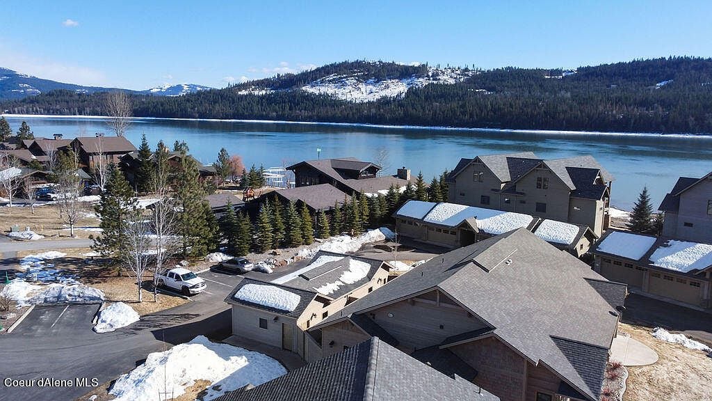 519 Lakeshore Ave UNIT 301