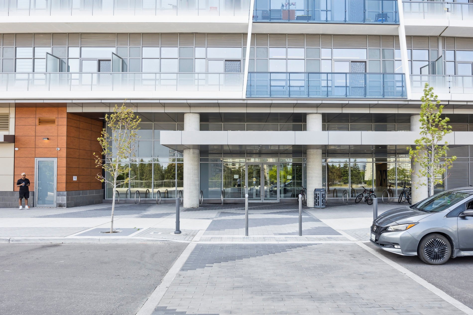 50 Upper Mall Way #2109