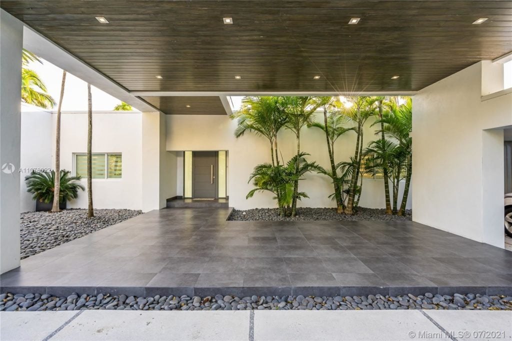 Key Biscayne Estate Closes at $8.25M