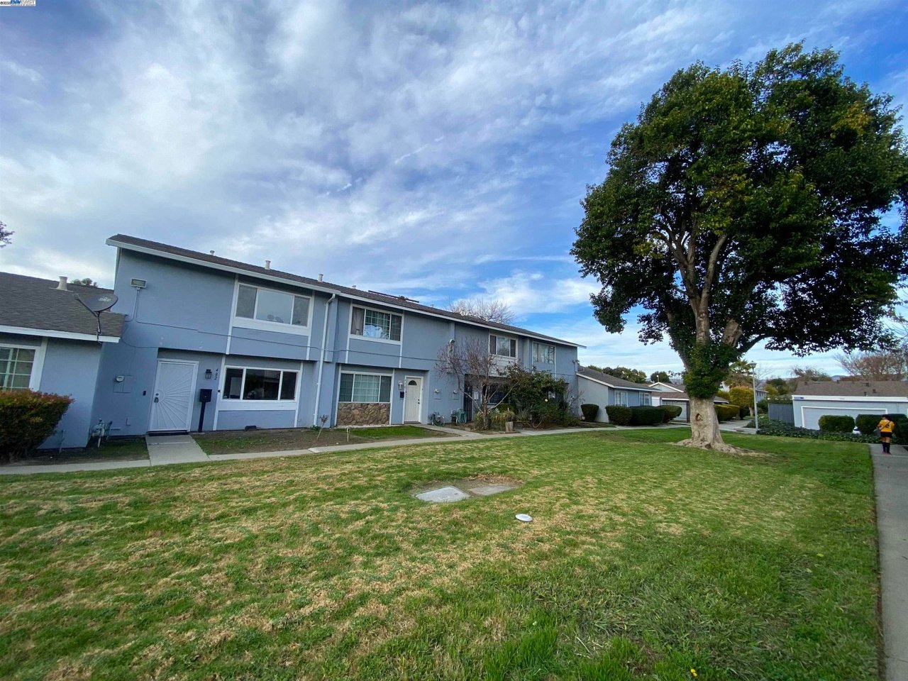 482 Tanfield Ln