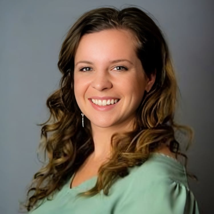 Emily Erhart Wayzata, MN Real Estate Agent Headshot