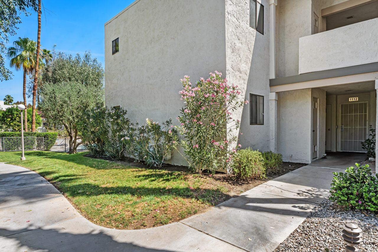 Miraleste Condo