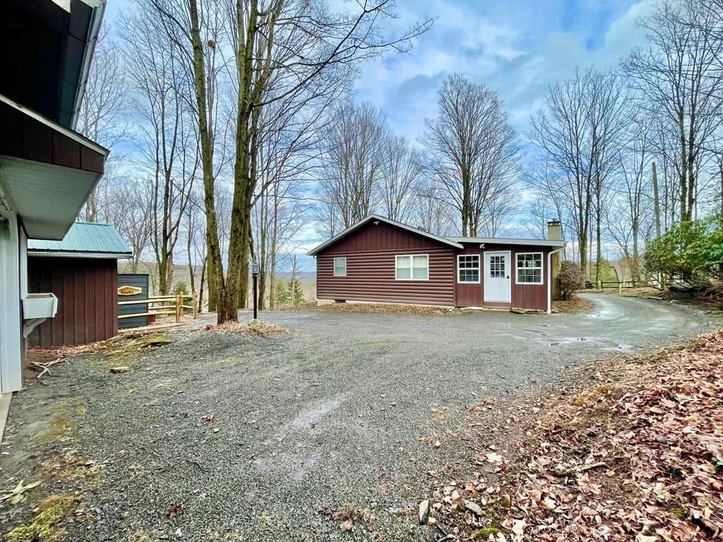 451 Benauer Road