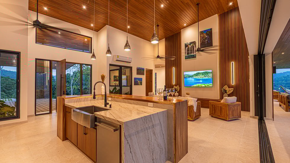 3 Bedroom Luxury Modern Tropical Home in Dominical