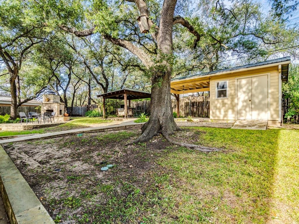 404 Almarion DR