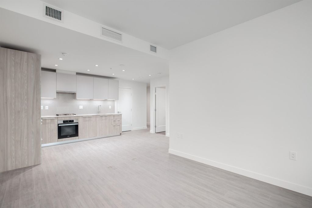 6699 Dunblane Ave, #2904