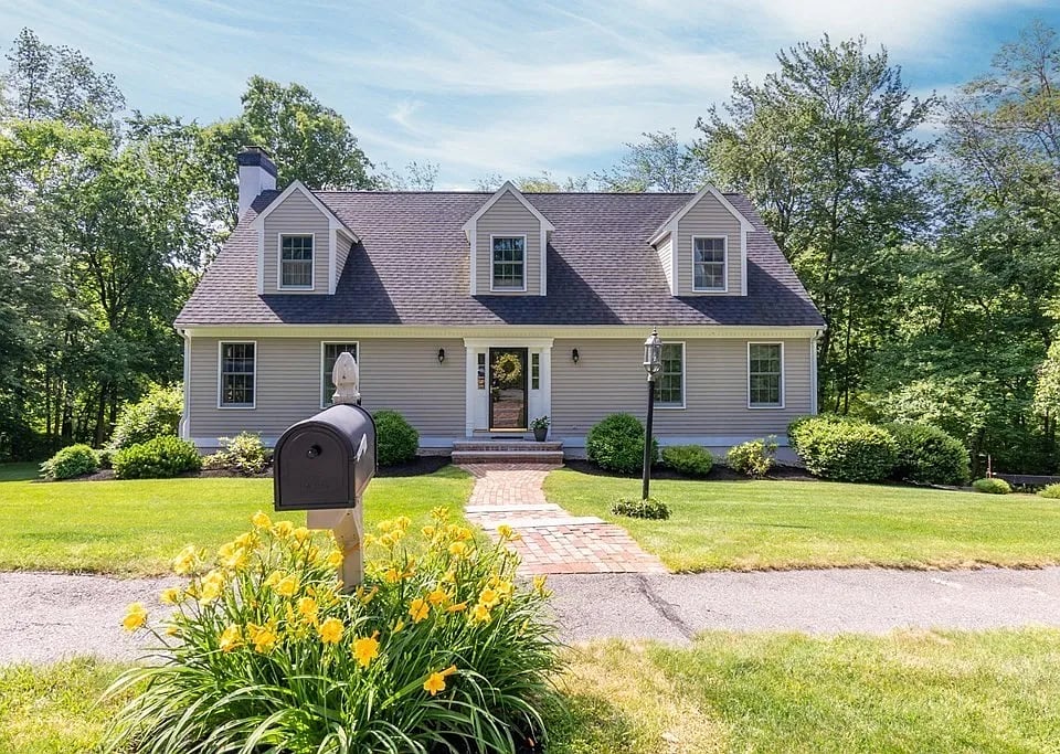 7 Spring Hill Rd