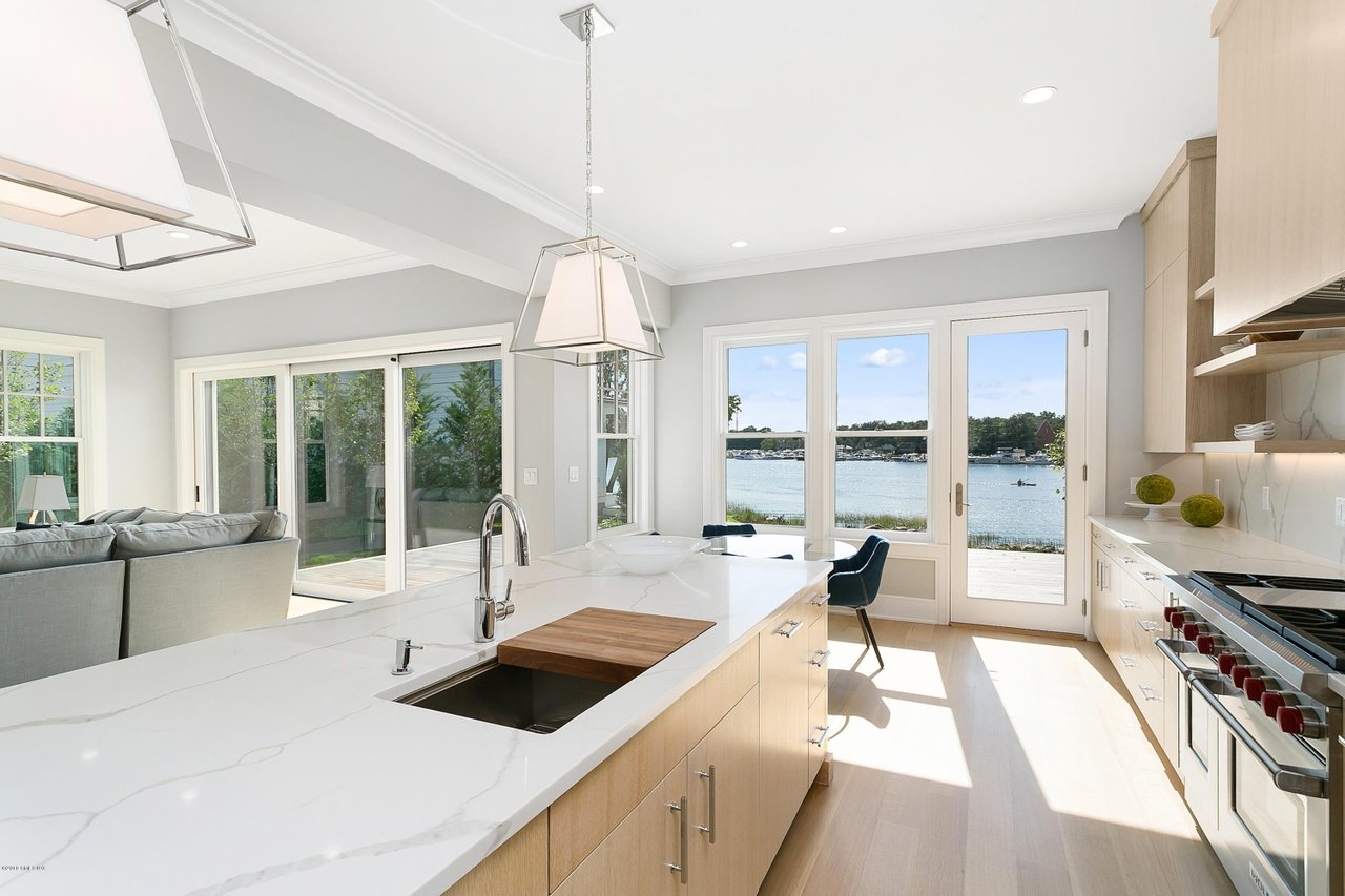 27 Bayside Ter