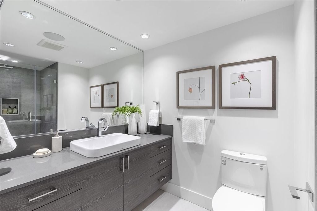 2242 Folkestone Wy, #21