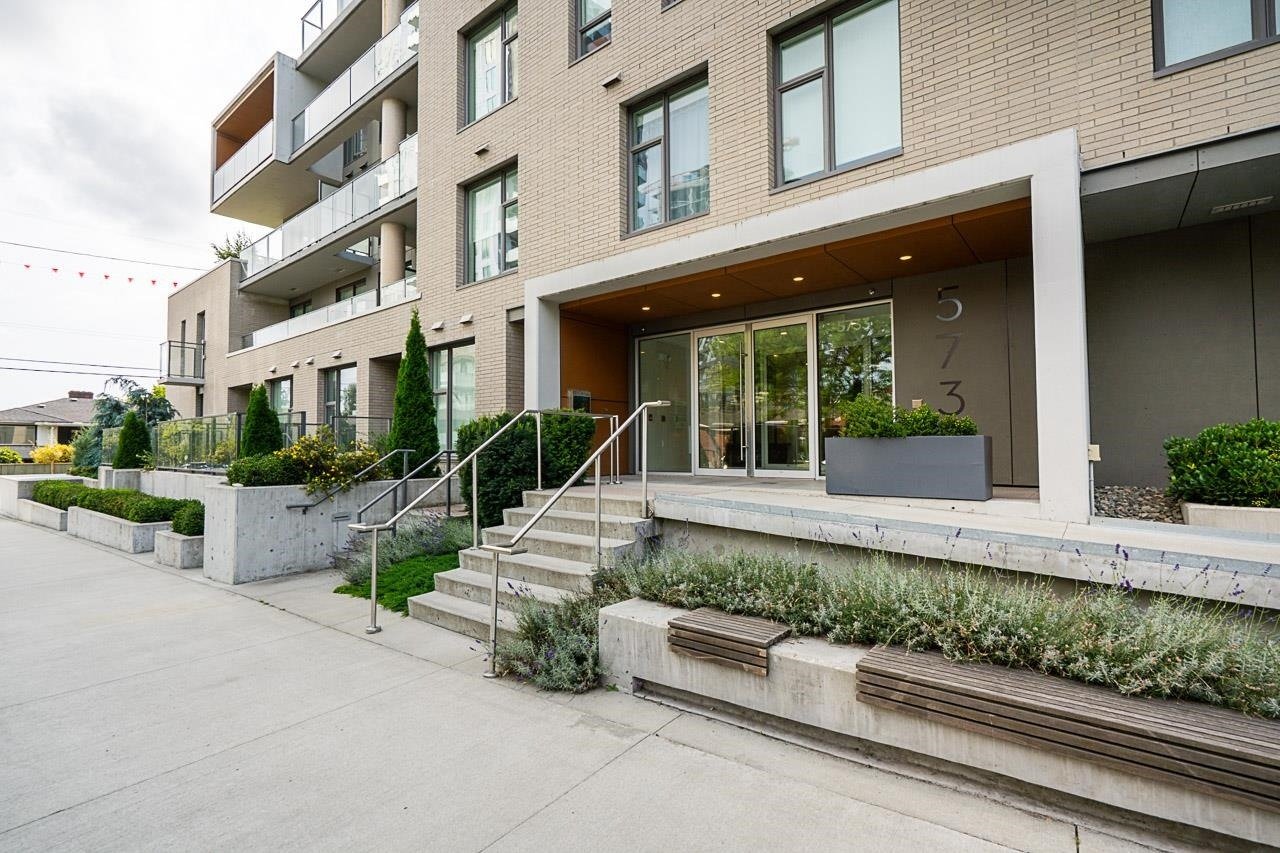 5733 Alberta St, #605