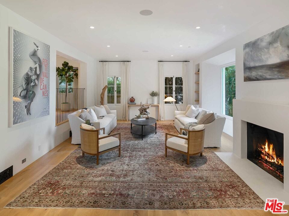 1448 Queens Wy