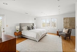 555 Boylston St, #555