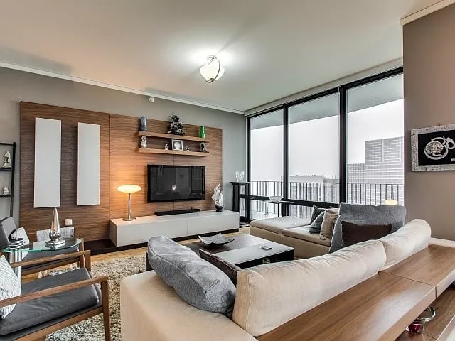 225 N Columbus Dr Unit 6901
