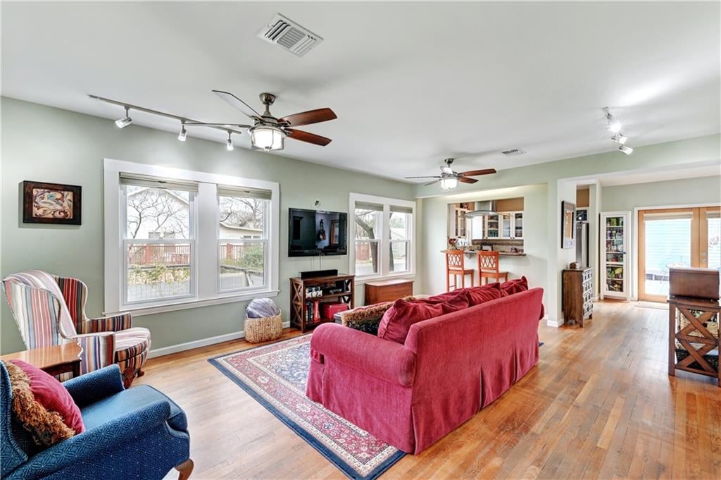 2101 Oxford Ave Unit #1