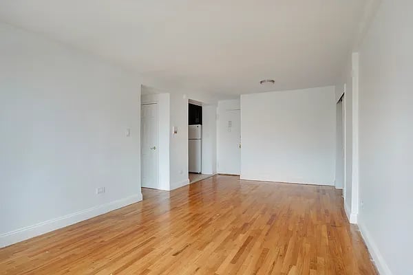 3255 Randall Ave #3D