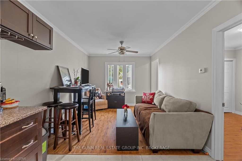 16 Linwood St