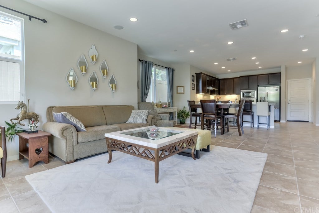 10 Willow Way