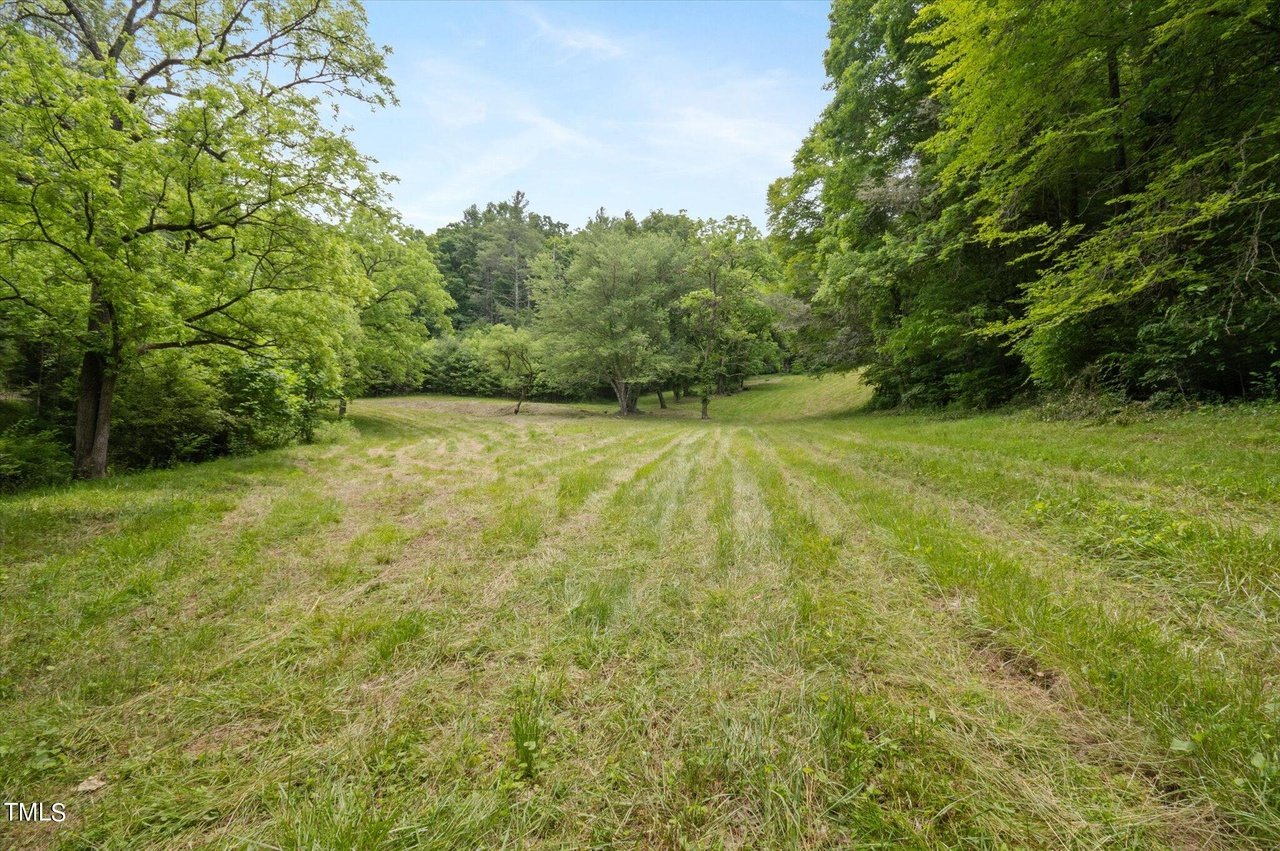 942 Paint Fork Rd