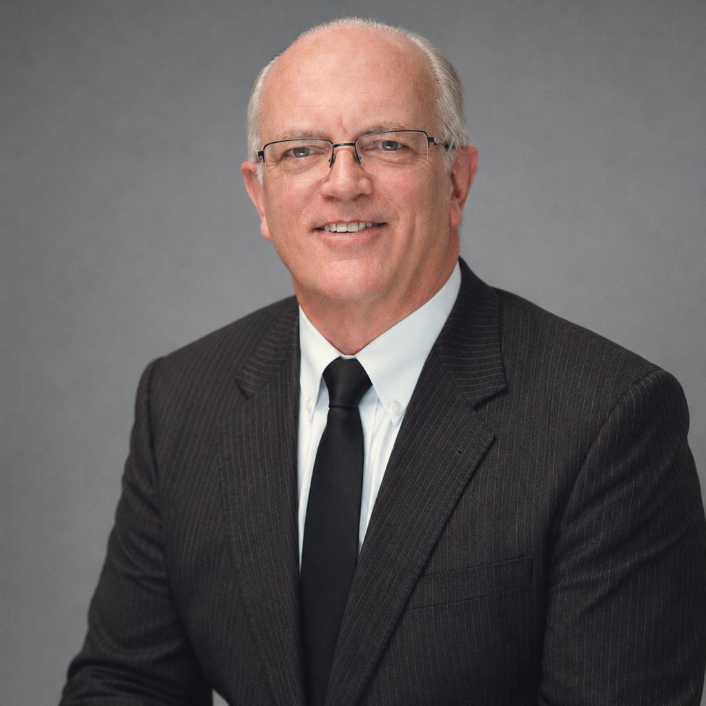 Wayne Toteff Elk Rapids, MI Real Estate Agent Headshot