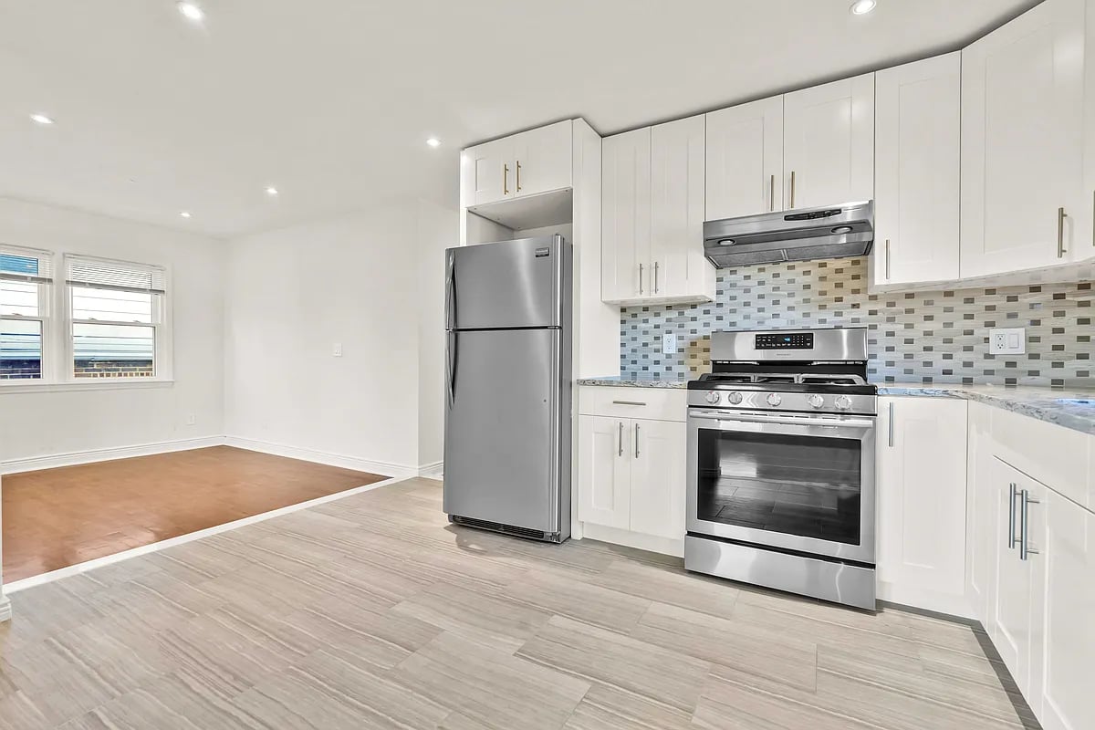 95-19 160th Ave #2FAM