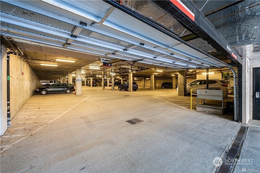 2220 W Woodin Ave #212