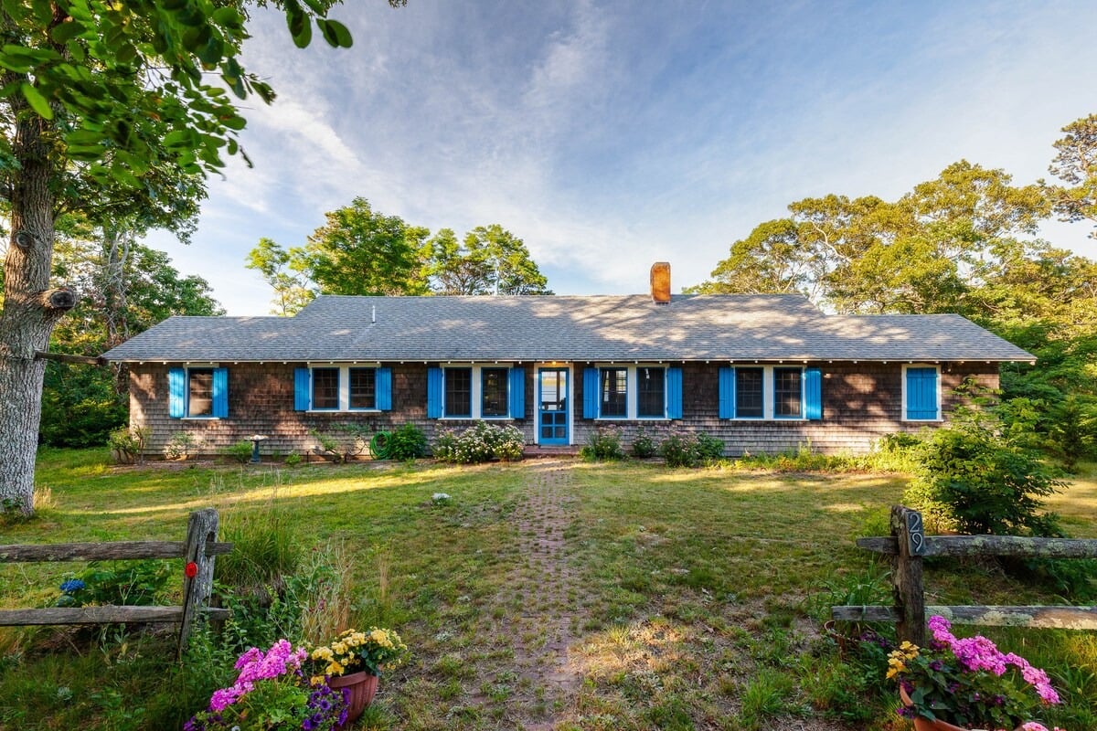 Martha's Vineyard Waterfront Retreat