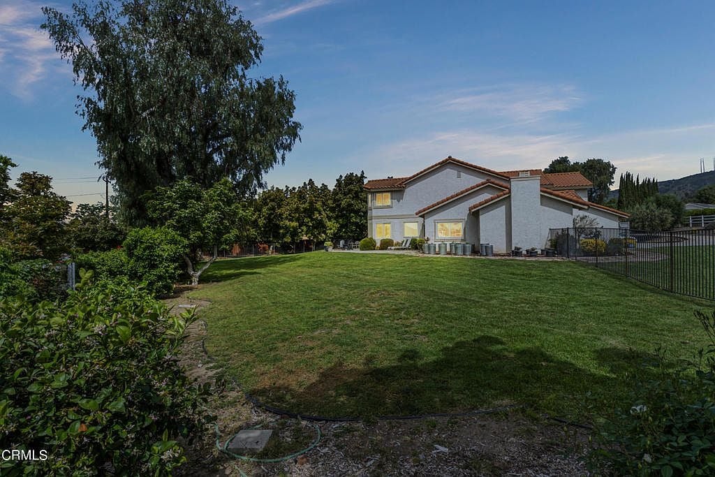 10516 Chippenham Rd, Camarillo, CA 93012  