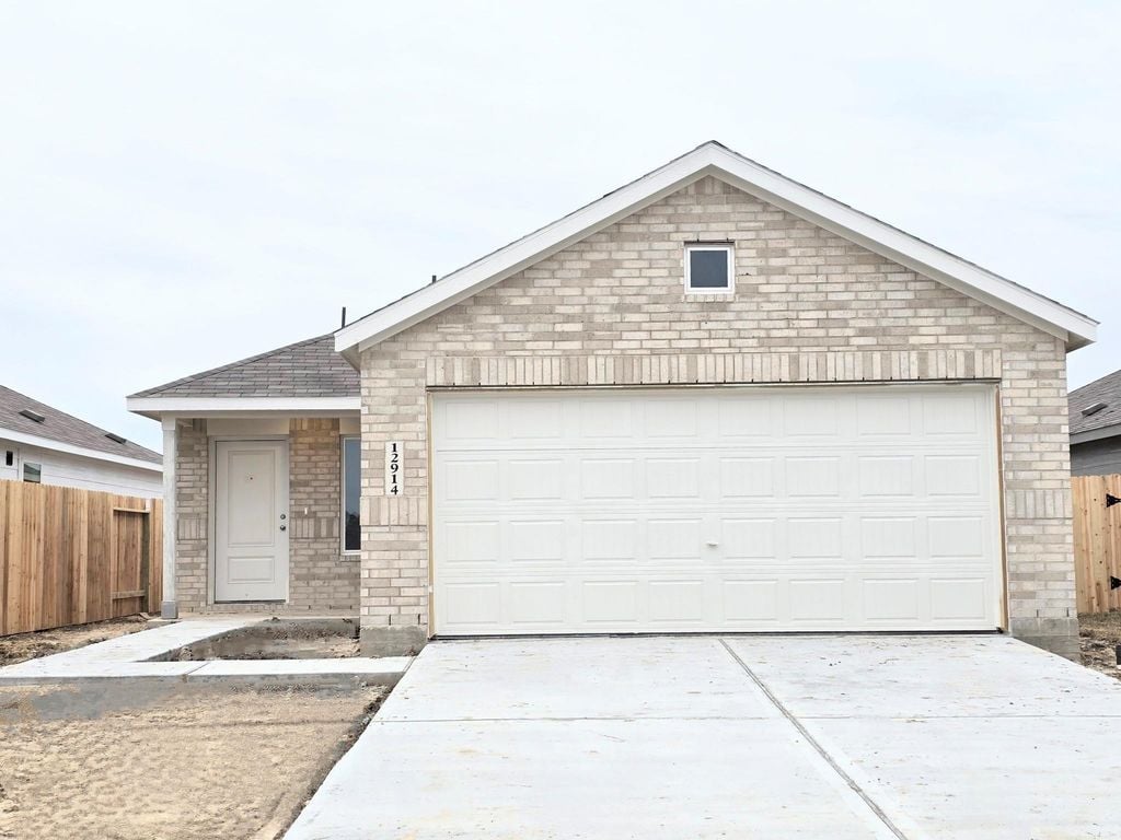 1320 Clear Cedar Ct