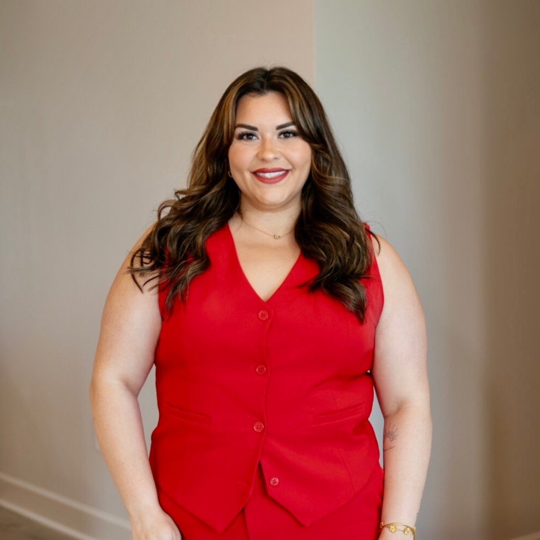 Sierra West Dallas, TX Real Estate Agent Headshot