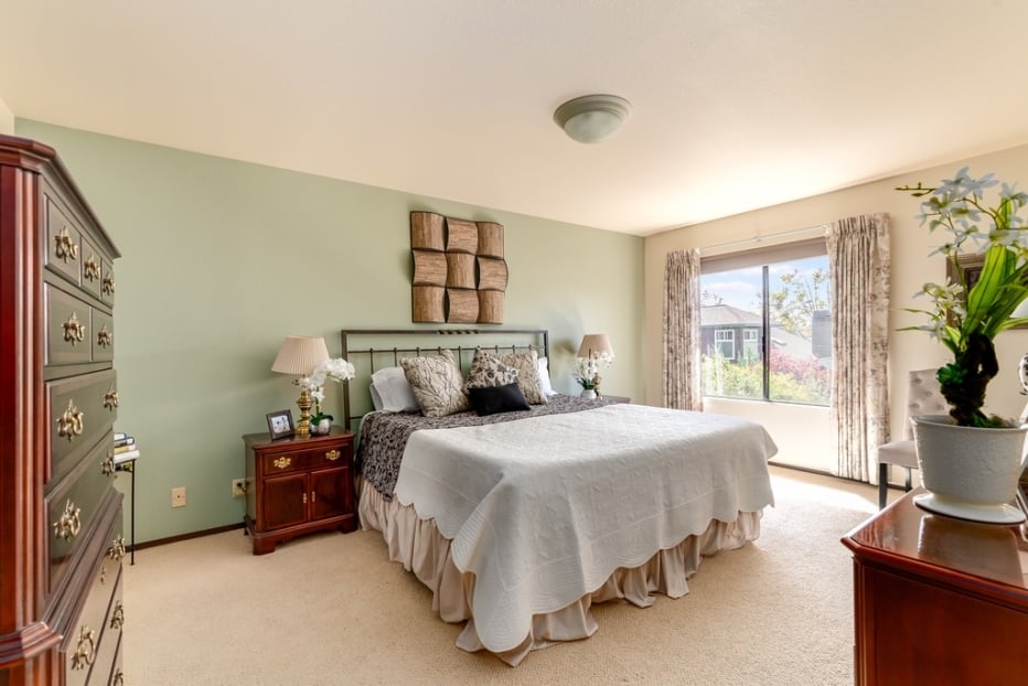 111 Sherwood Ln