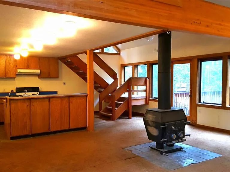 3808 Forest Road