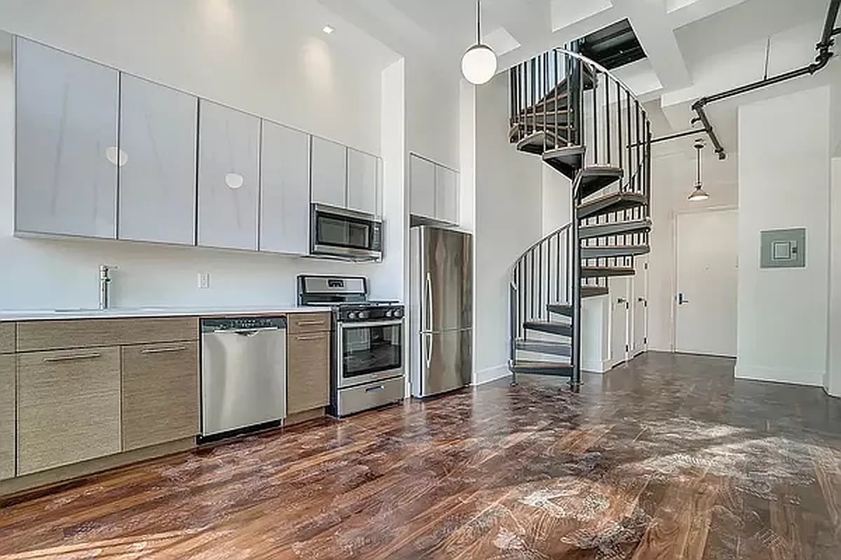 364 Bedford Ave 4G