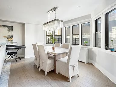220 E 67th St APT 14C